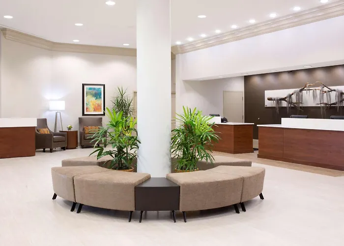 Doubletree By Hilton Lafayette Hotel