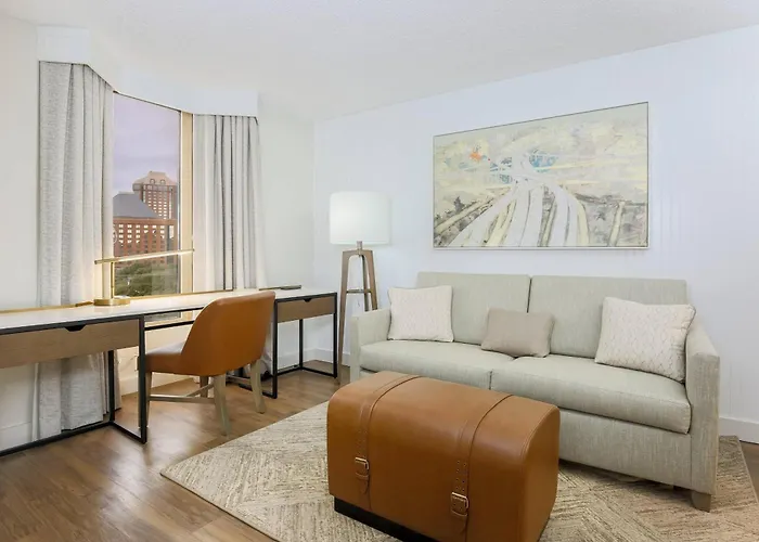 Sheraton Suites Market Center Dallas