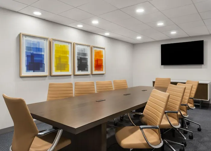 Holiday Inn Express Atlanta Airport - North By Ihg College Park