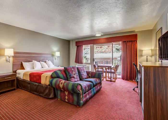 Econo Lodge St George North - Near Pioneer Park St. George