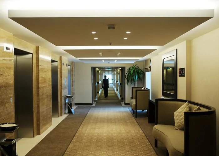 Swissotel Jeddah Al Hamra 5 star