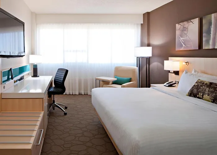 Luxury Hotels in Edmonton