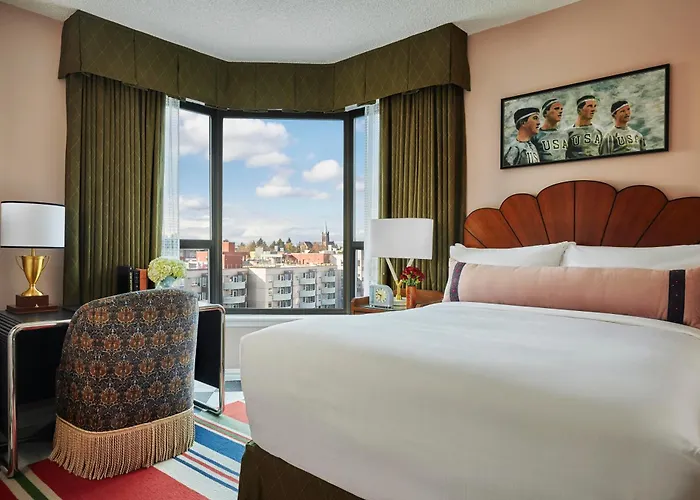 Graduate By Hilton Seattle Hotel