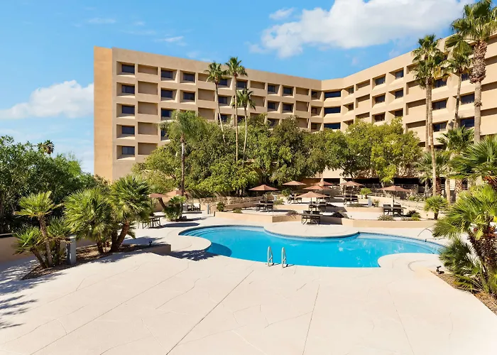 Hilton Tucson East Hotel