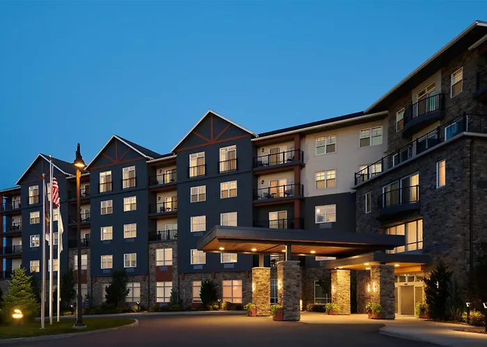 Hotel Canandaigua, Tapestry Collection By Hilton