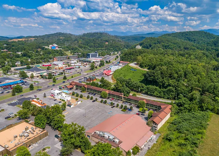 Days Inn By Wyndham Pigeon Forge South