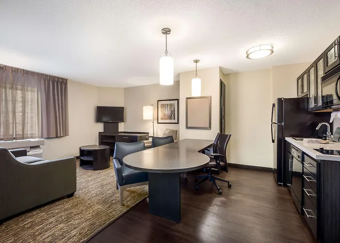 Sonesta Simply Suites Oklahoma City Airport