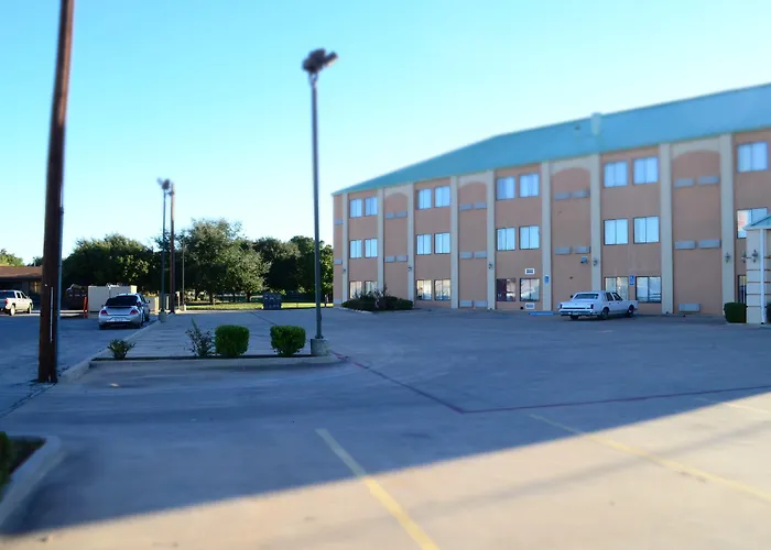 Quality Suites Abilene Mall Area