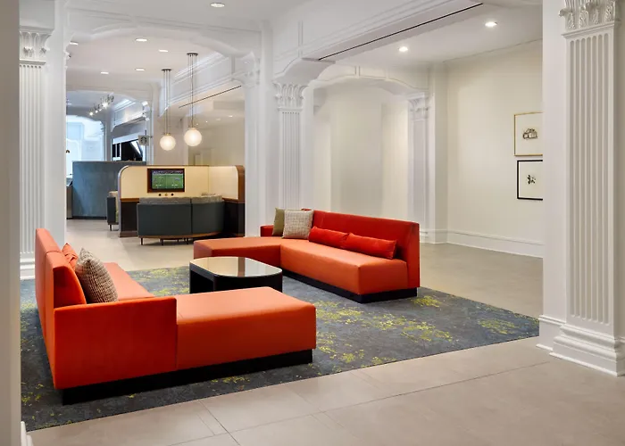 Courtyard By Marriott New Orleans French Quarter/Iberville