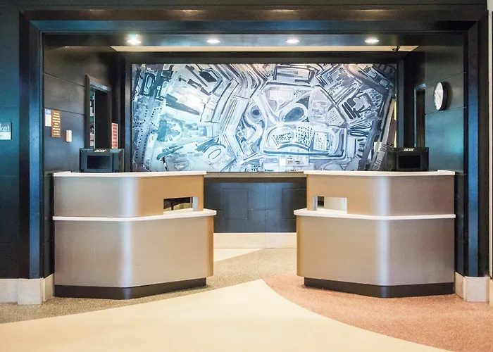 Courtyard By Marriott New York Jfk Airport Hotel