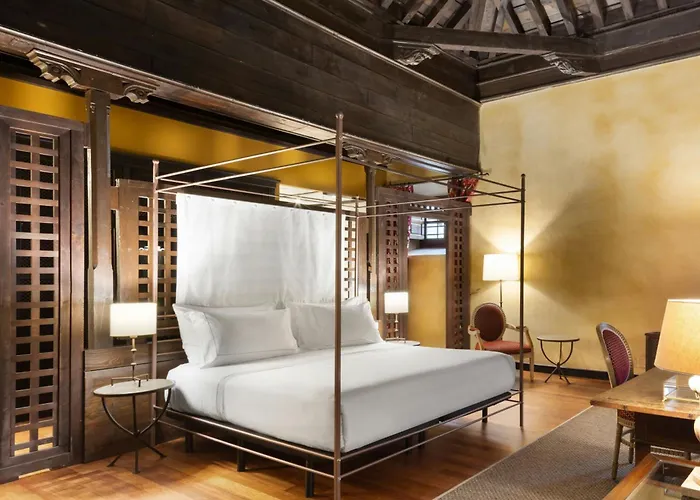 Hotel Palacio De Santa Paula, Autograph Collection Granada 5 star