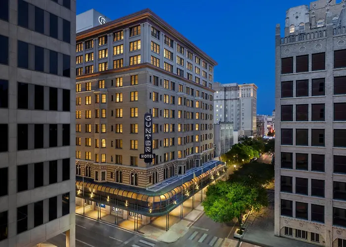 The Gunter Hotel San Antonio Riverwalk, A Tribute Portfolio Hotel