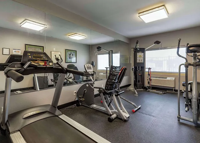 Best Western Plus Victoria Inn & Suites