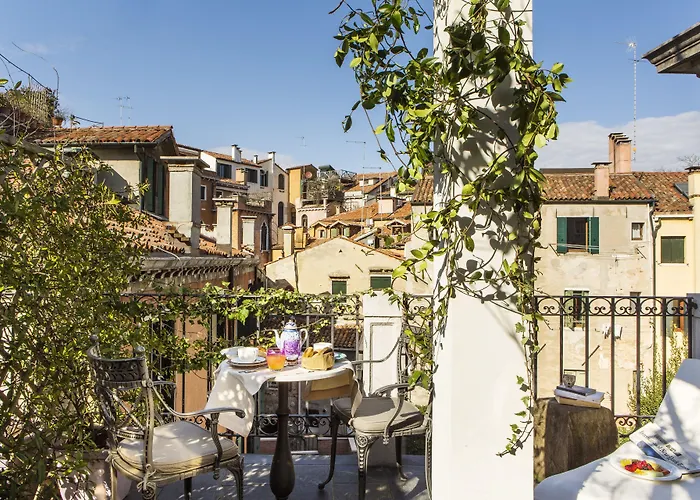 Hotel Palazzina Grassi Venice 5 star