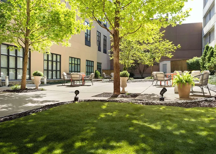 Hilton Garden Inn Bloomington