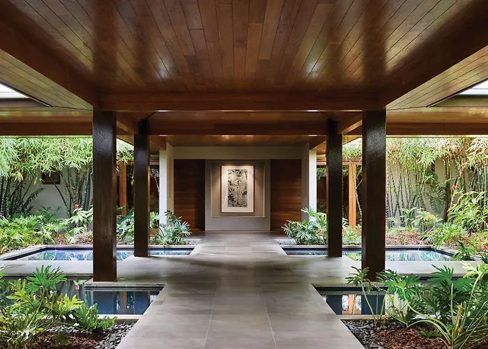 Hamilton Island 5 Star Hotels