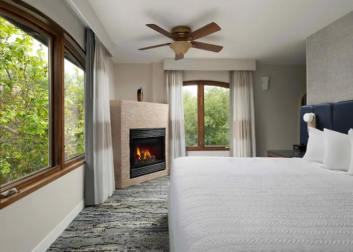 El Colibri Hotel & Spa Cambria
