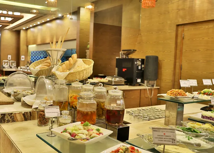Jaipur 5 Star Hotels