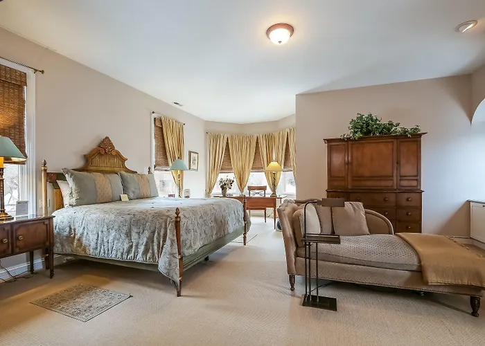 Harvey House Bed & Breakfast Oak Park