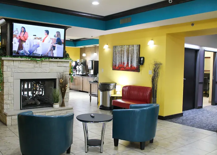 Parkwood Inn & Suites Manhattan