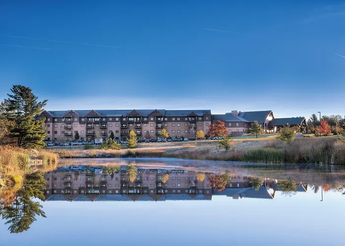 Club Wyndham Glacier Canyon Lake Delton