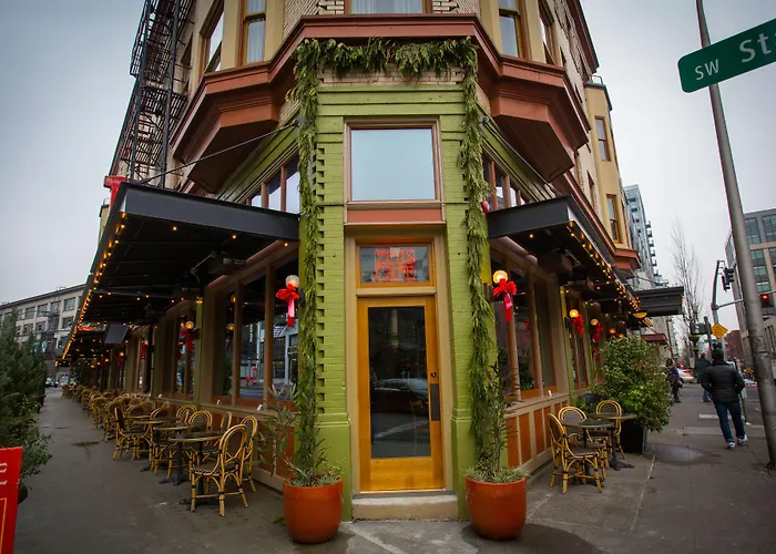 Mcmenamins Crystal Hotel Portland