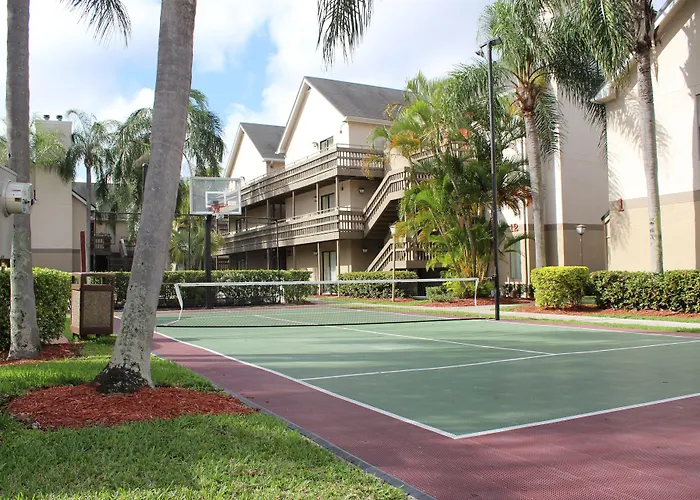 Doral Inn & Suites Miami Airport West