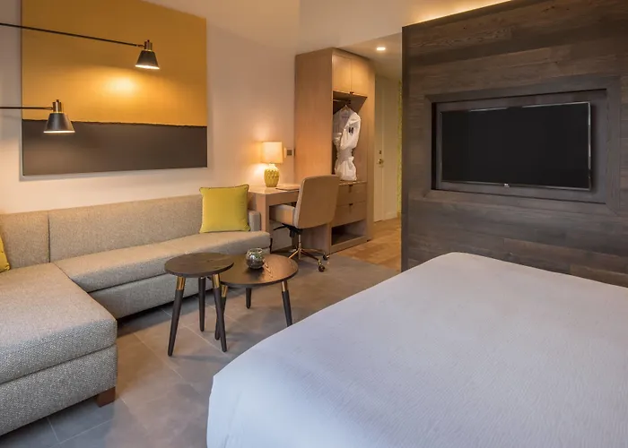 The Hi-Lo, Autograph Collection Hotel Portland