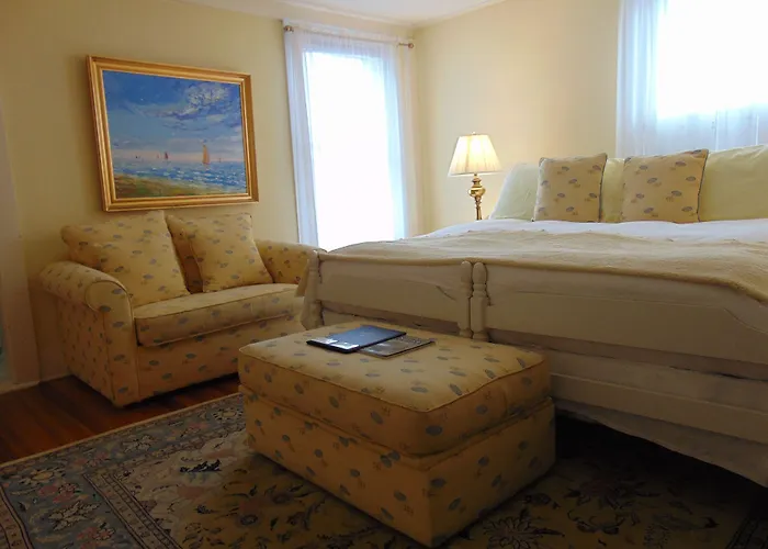 Cliff Lodge Nantucket