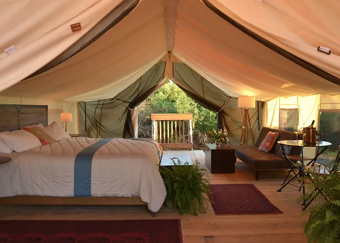 Firelight Camps Hotel Ithaca