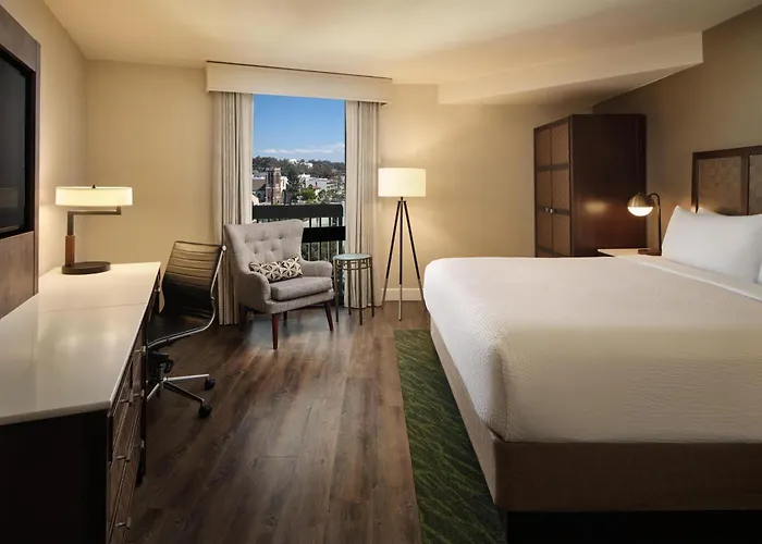 The Dextro Little Italy, BW Premier Collection Hotel San Diego