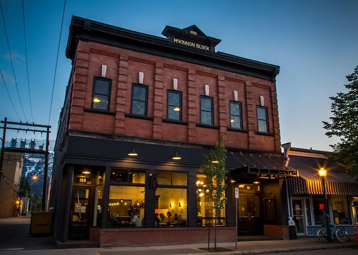 Luxury Hotels in Revelstoke