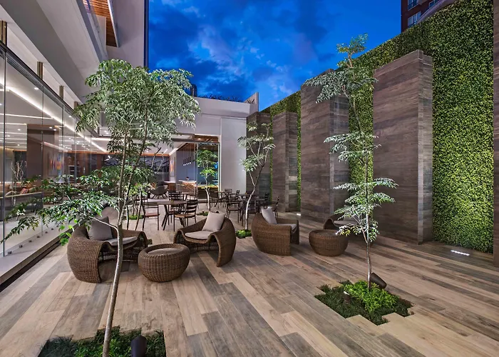 Courtyard By Marriott Guatemala City 5 star