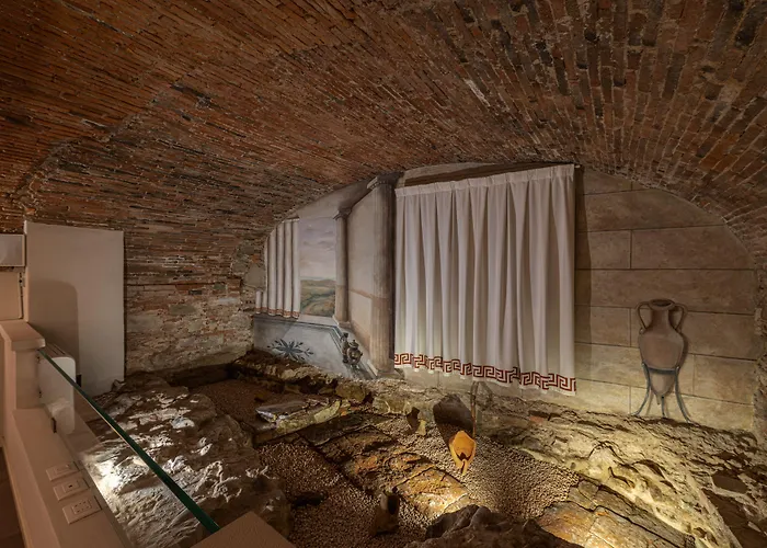 Palazzo Dipinto Hotel Lucca