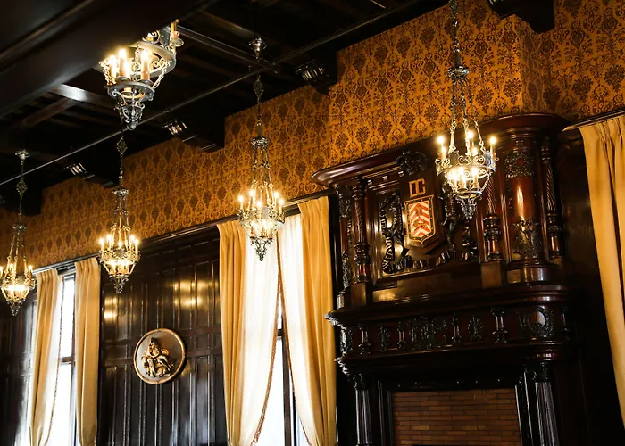 The Detroit Club Hotel 5 star