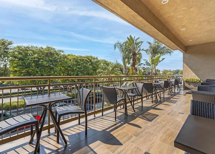 Huntington Beach All Inclusive Resorts