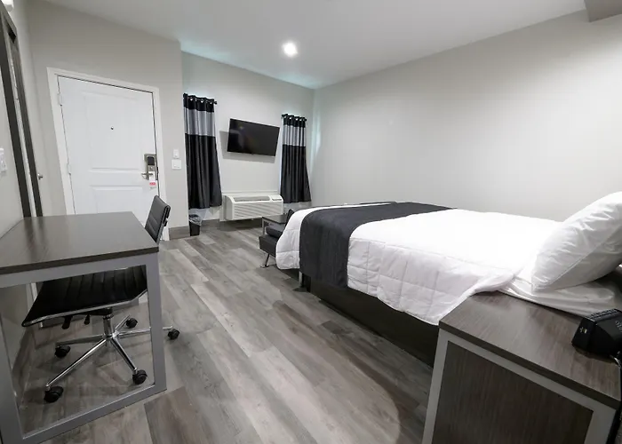 Crystal Inn Baytown