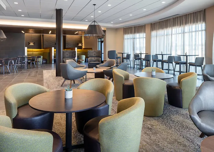 Courtyard By Marriott Petaluma Sonoma County Hotel