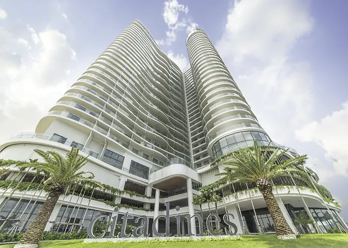 Citadines Marina Halong Hotel 5 star