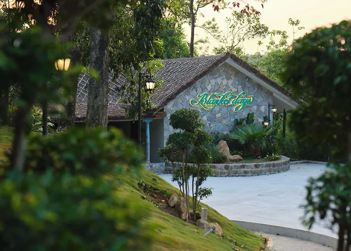 Luxury Hotels in Thekkady
