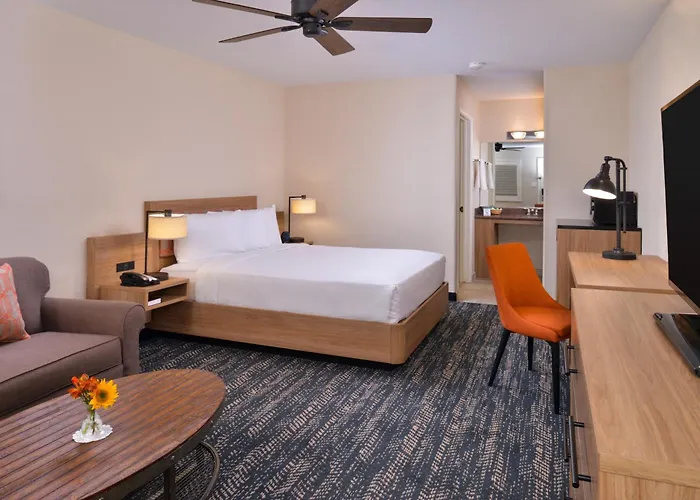 La Fuente Inn & Suites Yuma