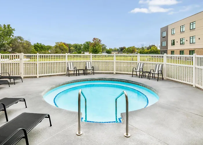 Best Western Premier Bridgewood Hotel Resort Neenah