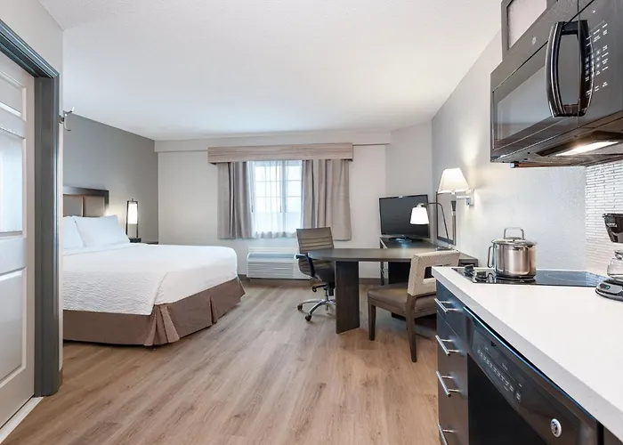 Candlewood Suites Indianapolis Northeast By Ihg