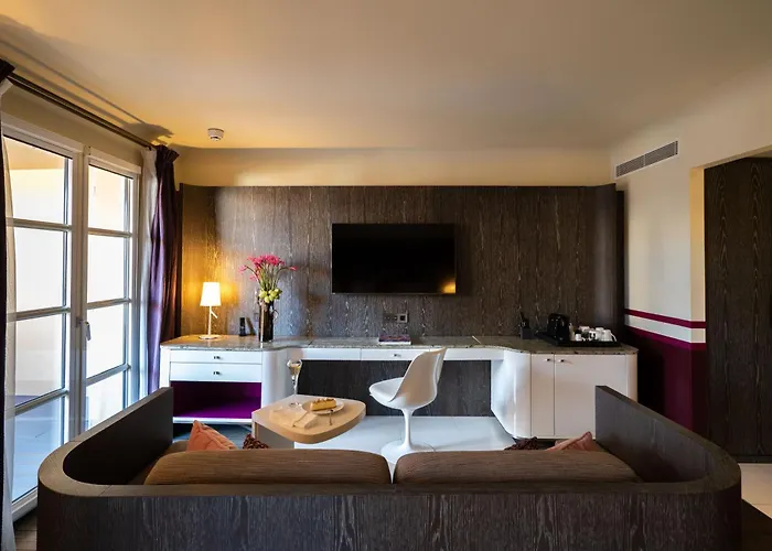 Luxury Hotels in Saint-Tropez