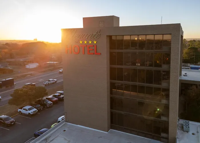 Mcm Elegante Hotel Odessa
