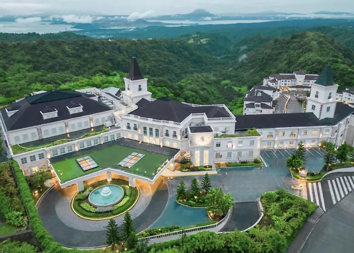 Luxury Hotels in Tagaytay City