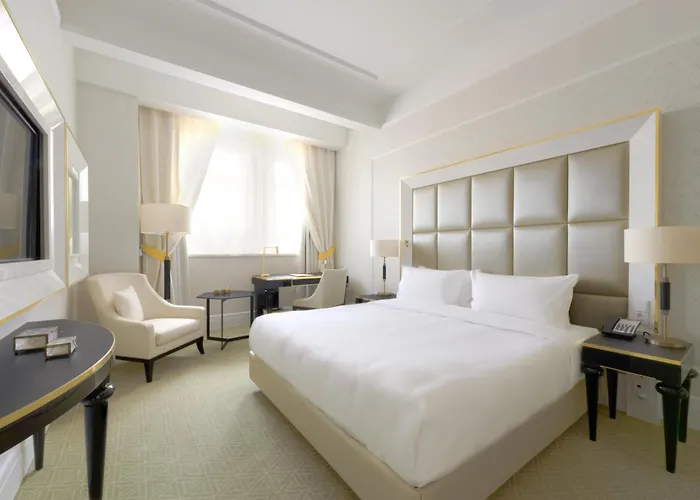 Parisi Udvar Hotel Budapest, Part Of Hyatt