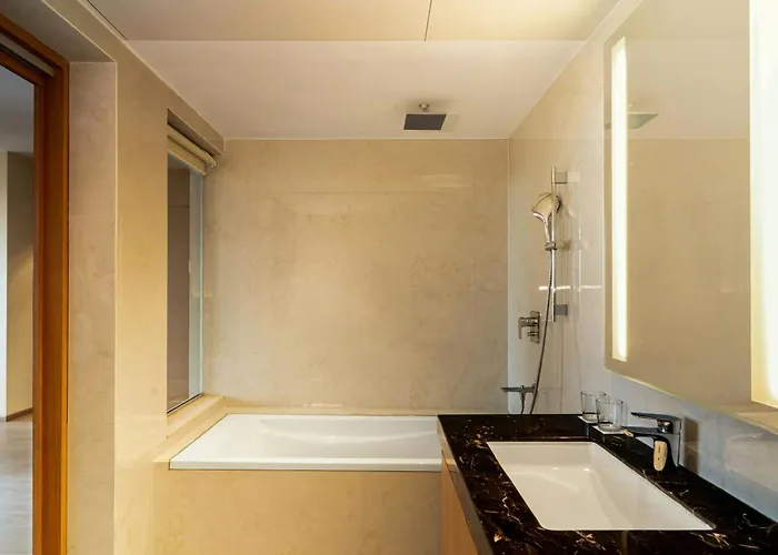 Kolhapur 5 Star Hotels