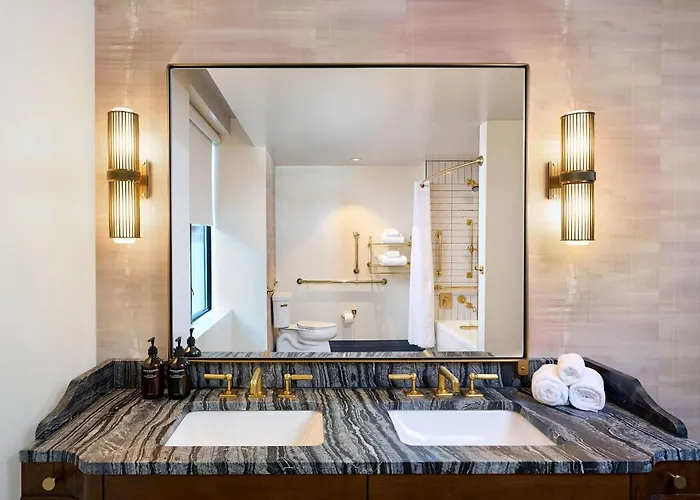 Clayton Hotel & Members Club - Cherry Creek, Denver 5 star