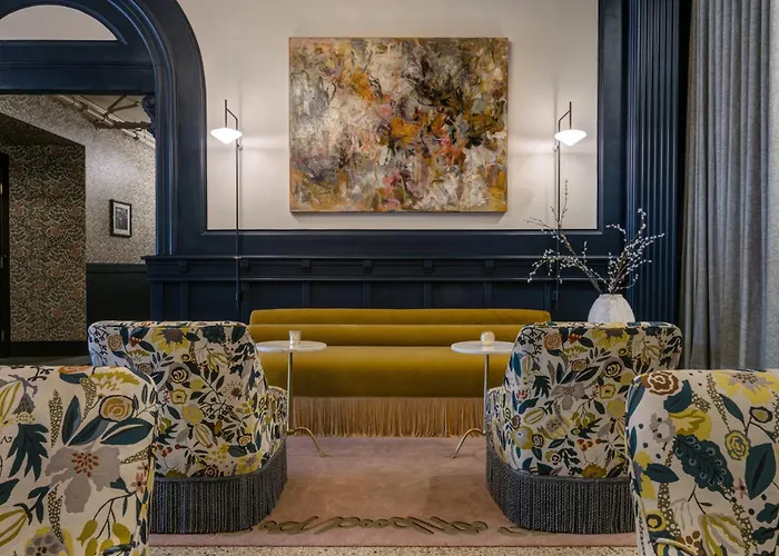 Marqueen Hotel - Newly Renovated Seattle